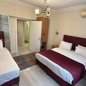 Golden Tulip Aparthotel